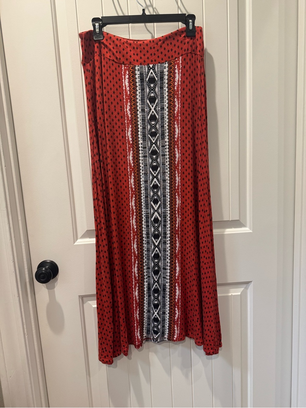 New Direction Women’s L Midi Skirt Red Geometric Jersey Pull On Stretch A-Line